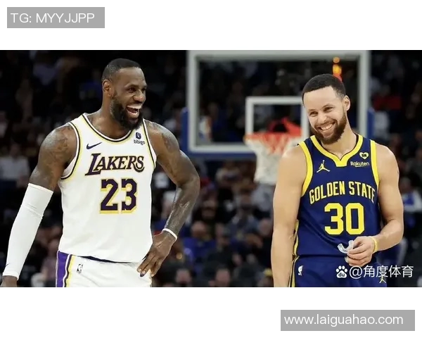 勇士与开拓者激战正酣比分背后揭示的比赛精彩瞬间