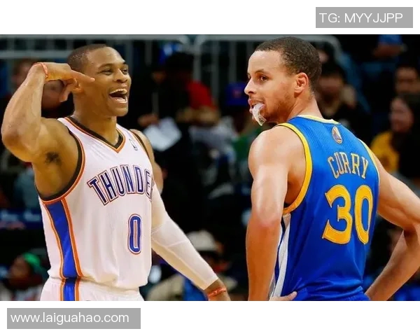 勇士与雷霆激战全场回放精彩瞬间回顾与分析